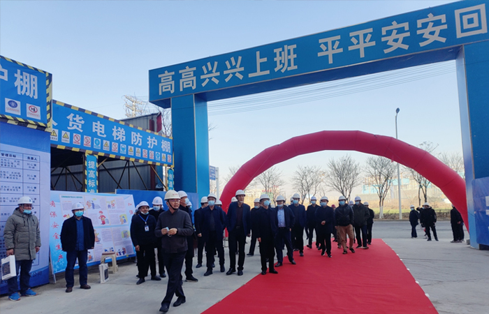 推進文明施工精細化管理 讓品牌更具生命力---蒙城名邦·鯤鵬御府（潤園）“推行建筑施工安全質(zhì)量標準”觀摩會圓滿結束
