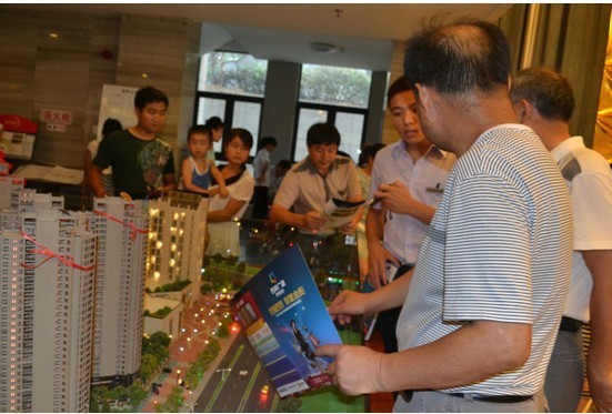 名邦廣場(chǎng) 比這個(gè)夏天更火熱——1小時(shí)，2個(gè)億銷售額，90%的銷售率